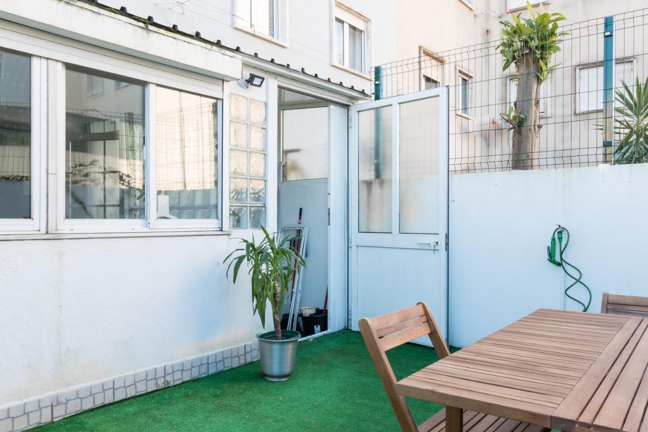 Vita Portucale ! 3 Bedroom Apartment With Private Terrace Lisboa Exterior foto